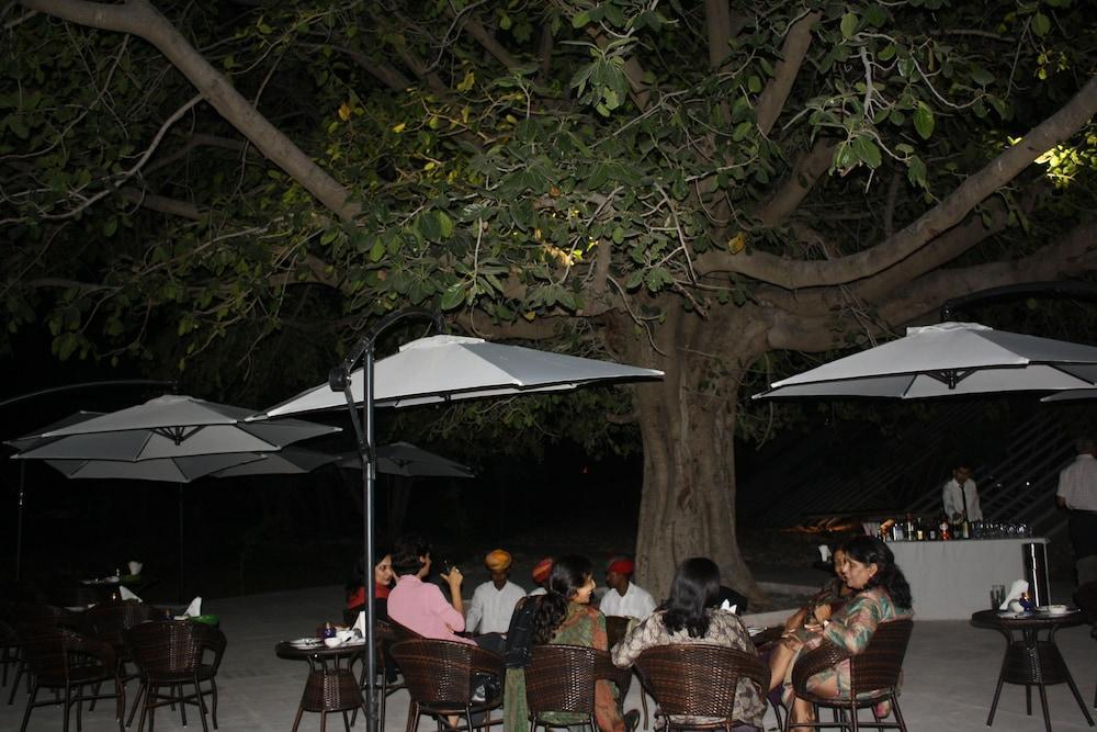 Mana Ranakpur Hotel Bagian luar foto