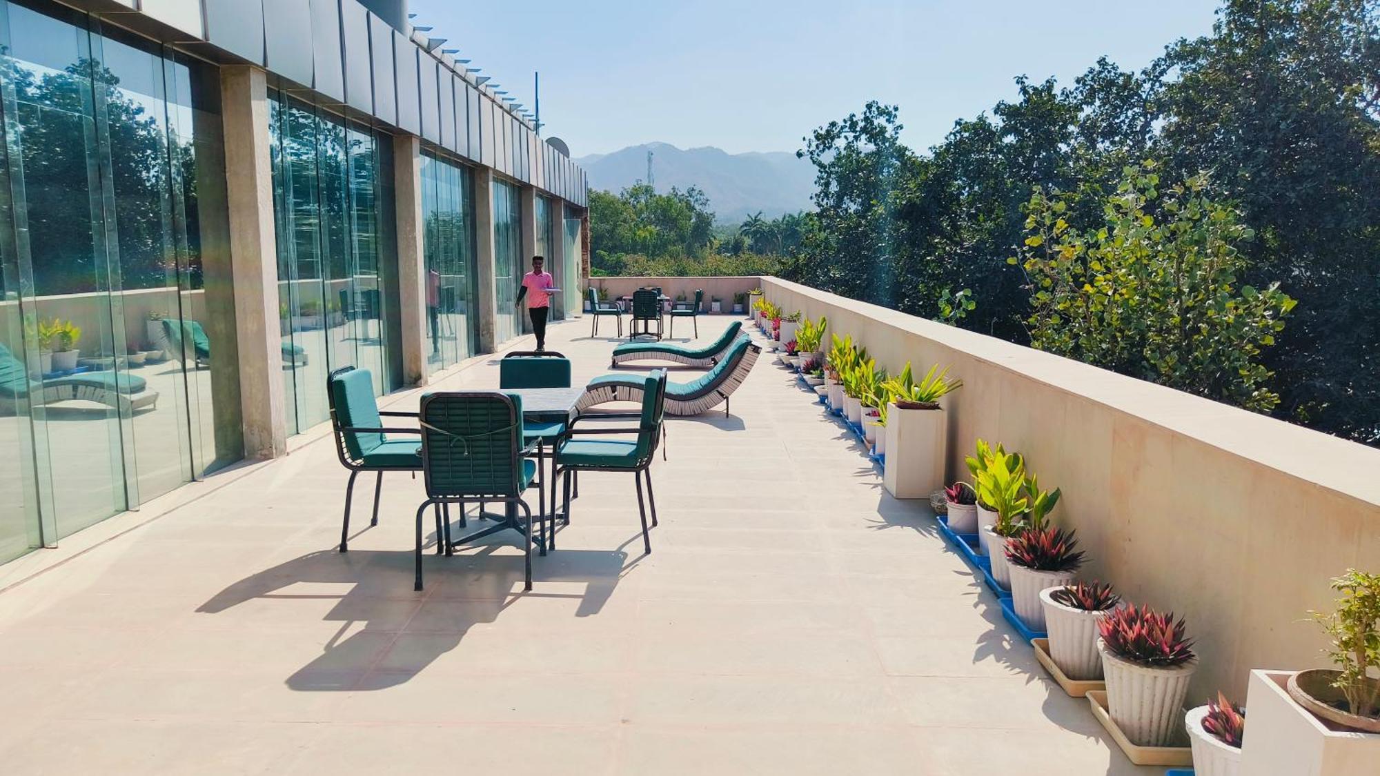 Mana Ranakpur Hotel Bagian luar foto
