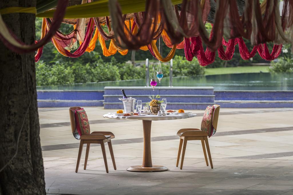 Mana Ranakpur Hotel Bagian luar foto