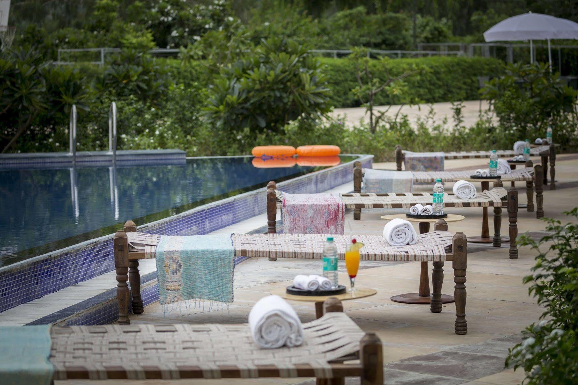 Mana Ranakpur Hotel Bagian luar foto